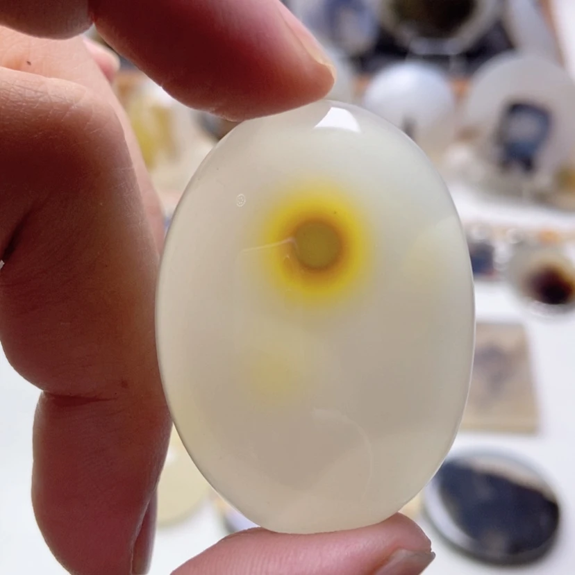 【闪购商品】玛瑙/玉髓颈饰未镶嵌鸺***鱼