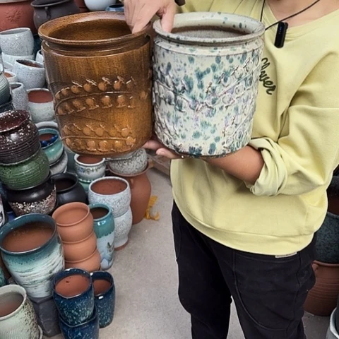 口18高22两个盆。