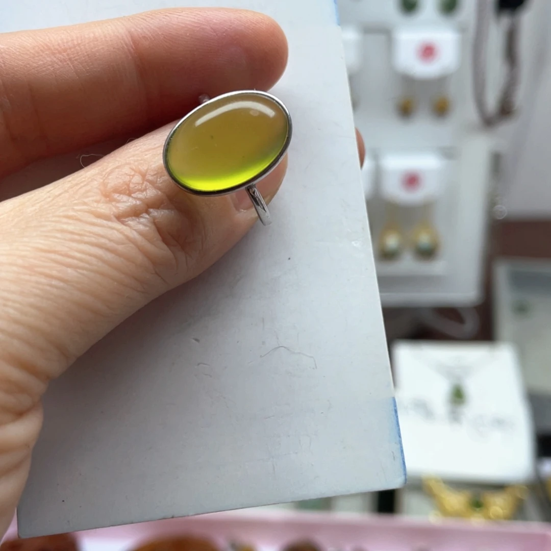 半***田蛇纹石玉未镶嵌戒指