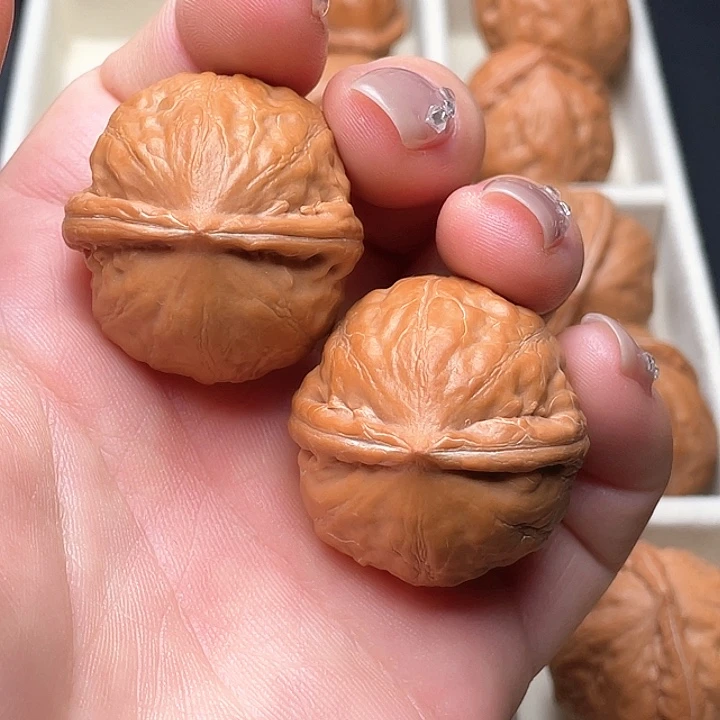 文玩核桃把件 卧龙