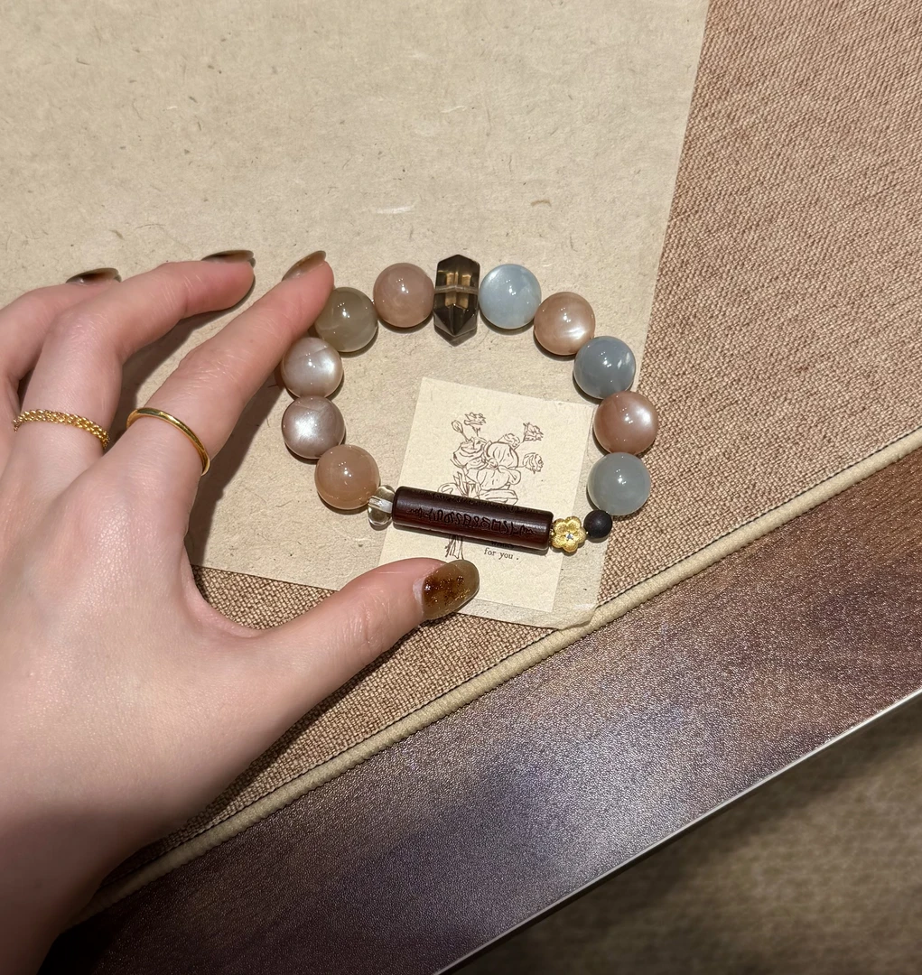 《柏林的冬》彩月光925银手串 K96