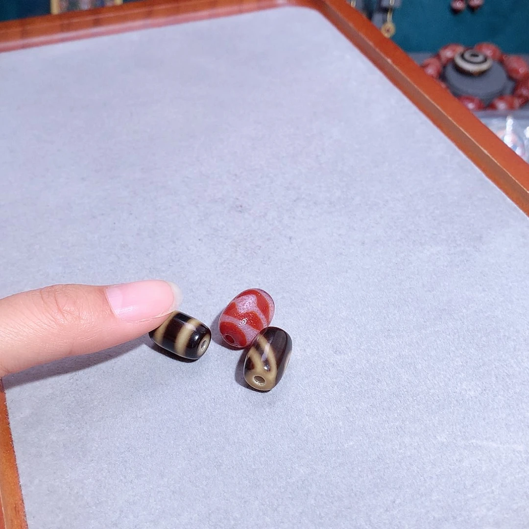 玛瑙/玉髓颈饰未镶嵌°****?