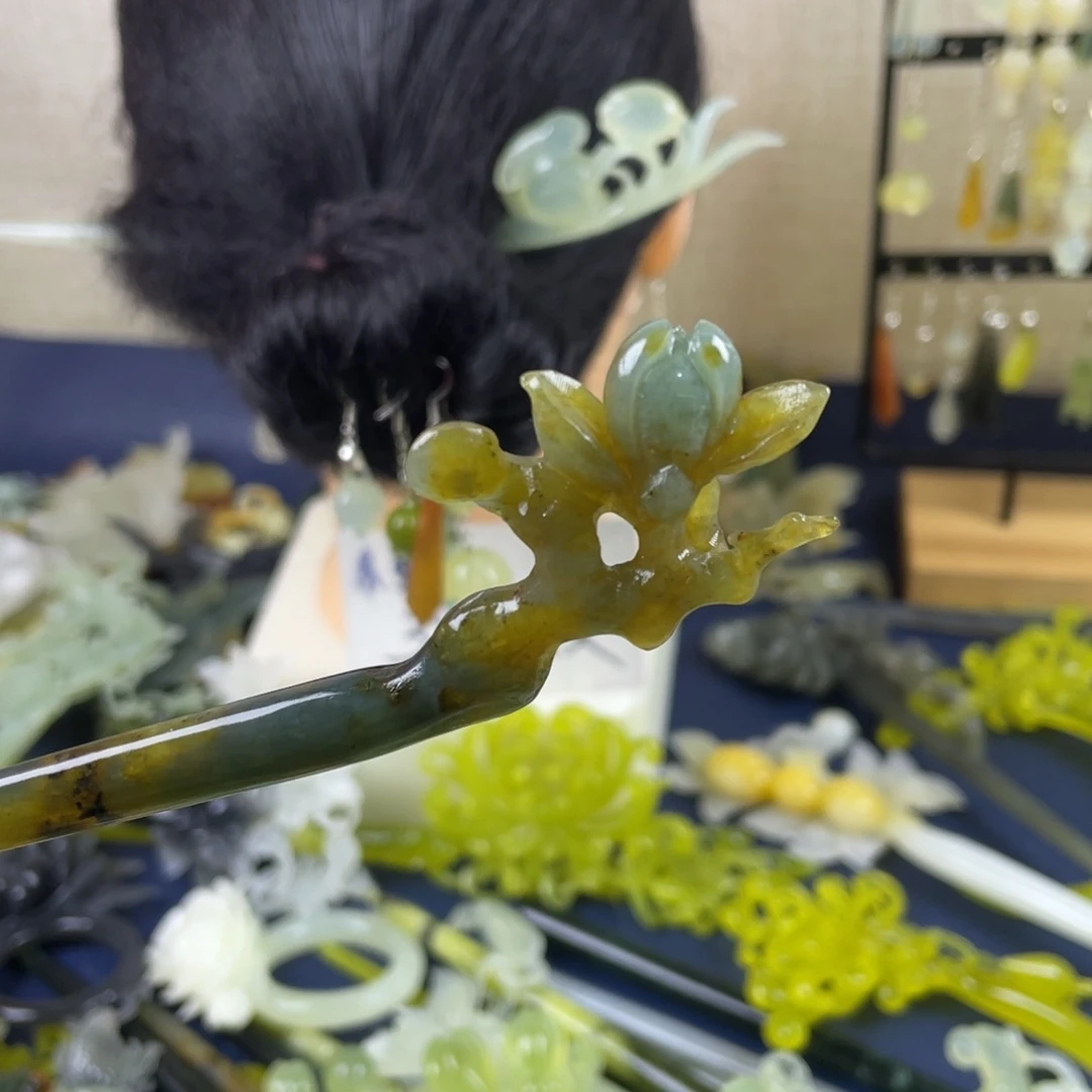 蛇纹石玉未镶嵌发饰