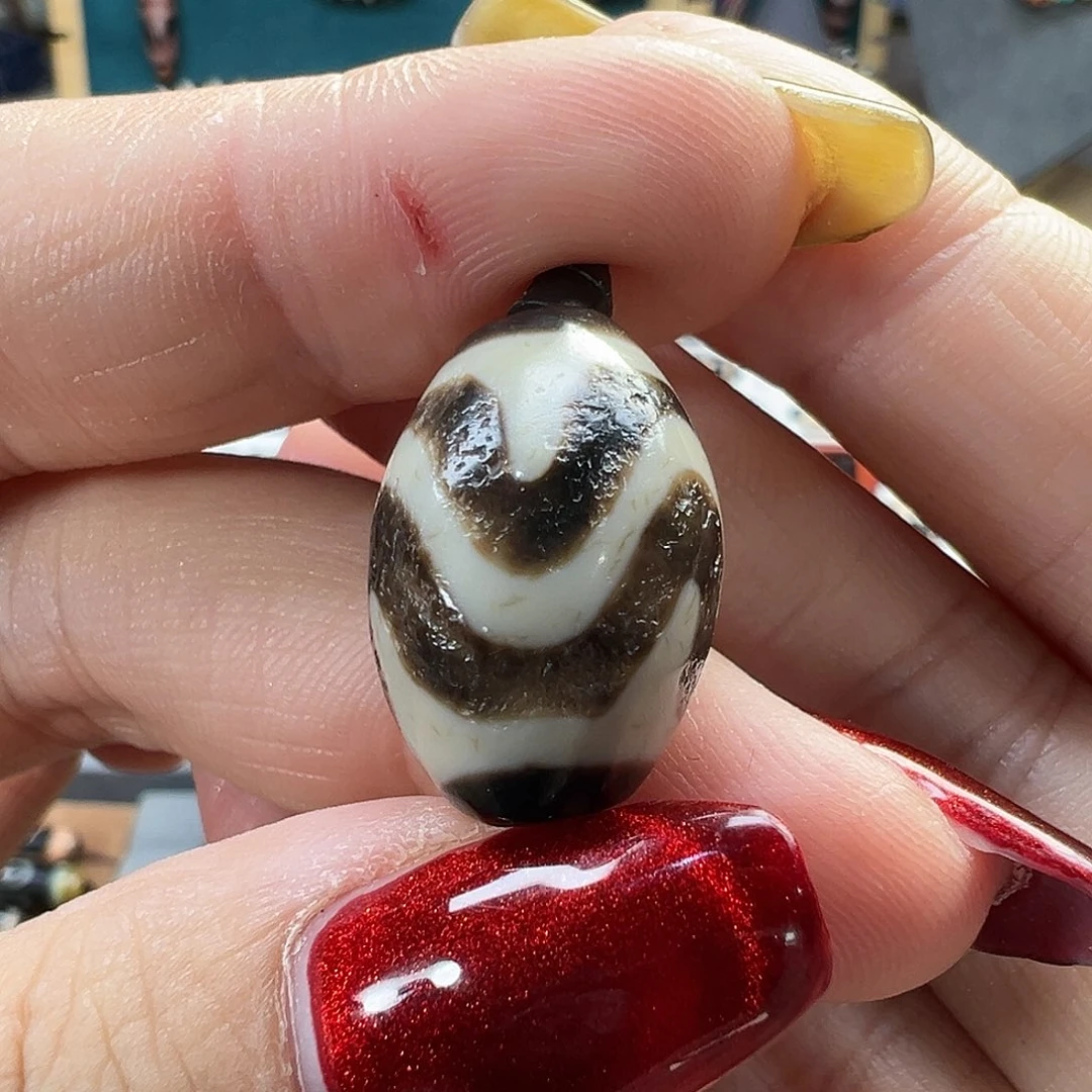 玛瑙/玉髓未镶嵌珠宝半成品王炸老冯灰白双水纹达洛