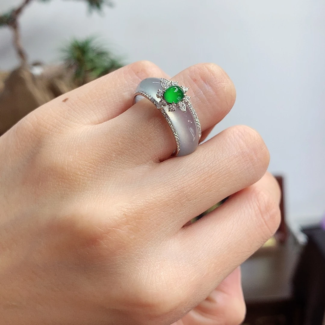 18K金镶嵌戒指翡翠12号一套