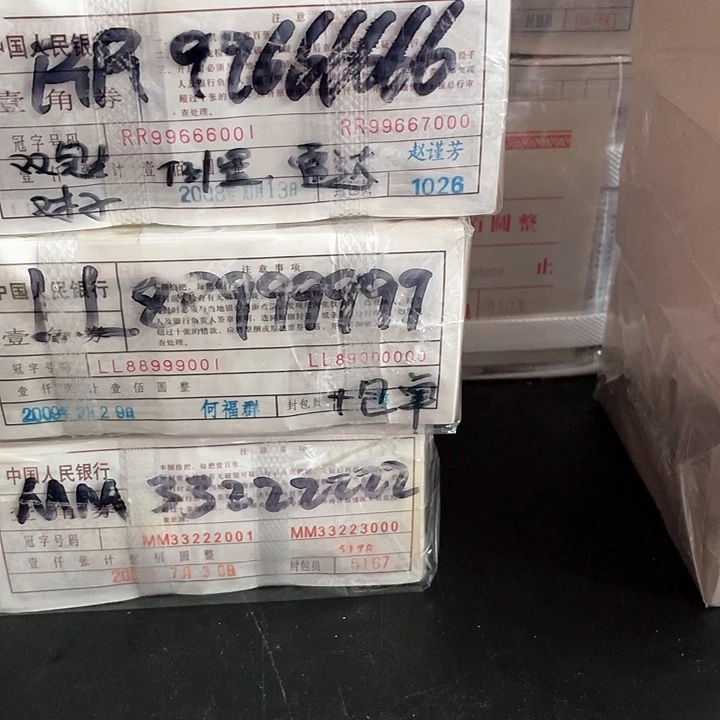 ，双胞胎姐妹们一起来