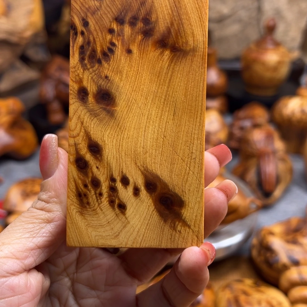 ᰔ****柏木（崖柏）崖柏陈化老料手把件