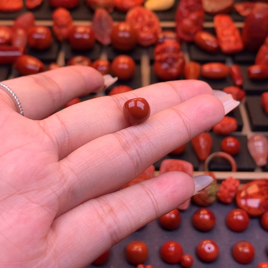 南红玛瑙未镶嵌原矿老型9.5mm