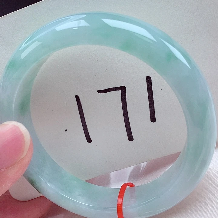 翡翠未镶嵌手镯翡翠