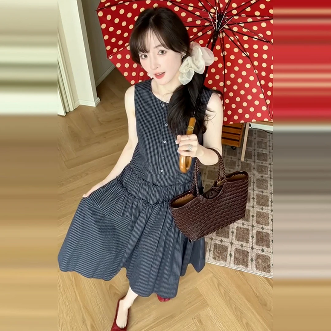 蓝色背心连衣裙子女2025夏季穿搭新款今年流行爆款漂亮巨好看长裙