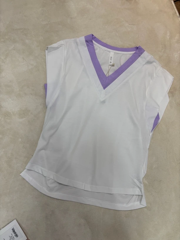 修身型做旧V领飞飞袖短袖短款T恤白色女款欧若新中式