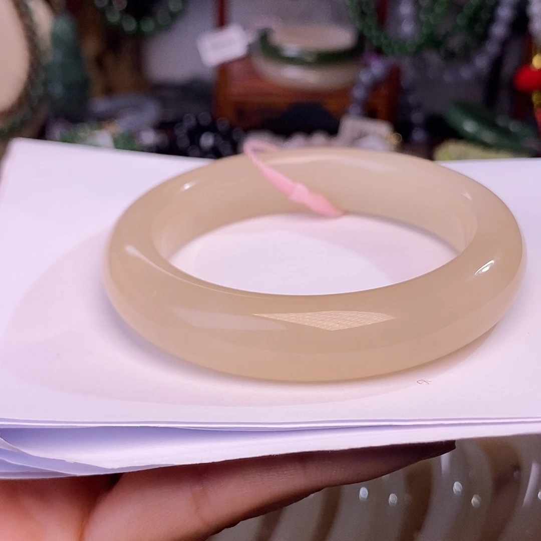 和田玉藕粉老料收藏天花板手镯57圈未镶嵌