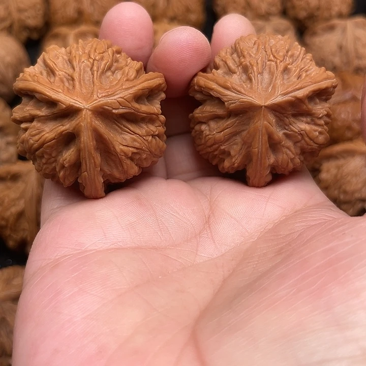 吊坠文玩核桃你们都在