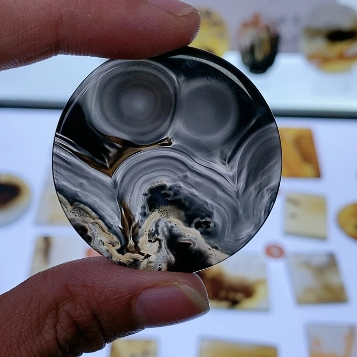 玛瑙/玉髓珠宝半成品未镶嵌越**丘