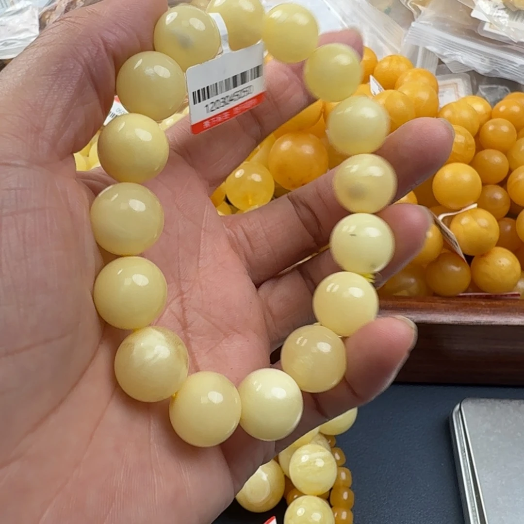 未镶嵌琥珀珠宝奇石