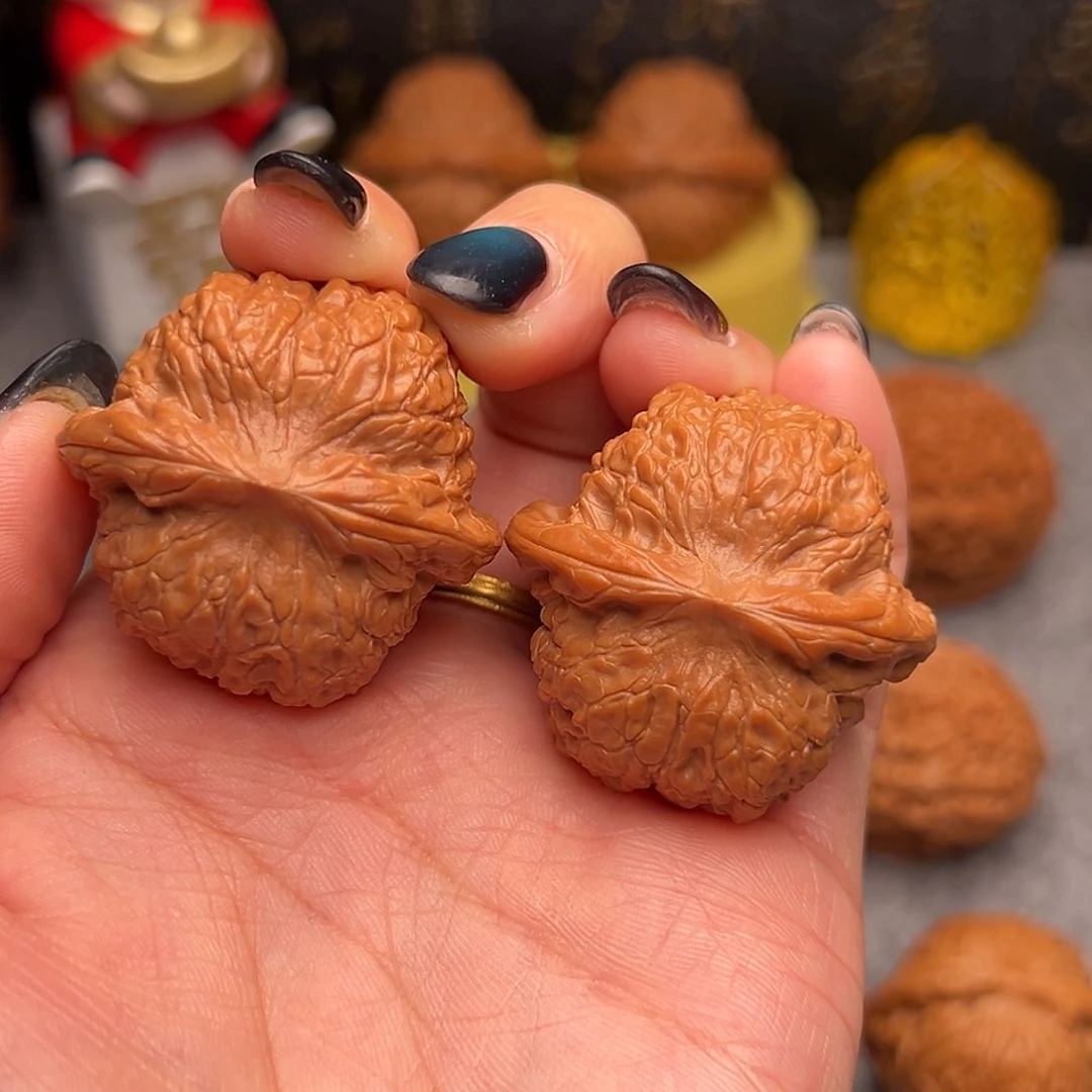 把件文玩核桃毕业精品精配血麒麟37.8全品