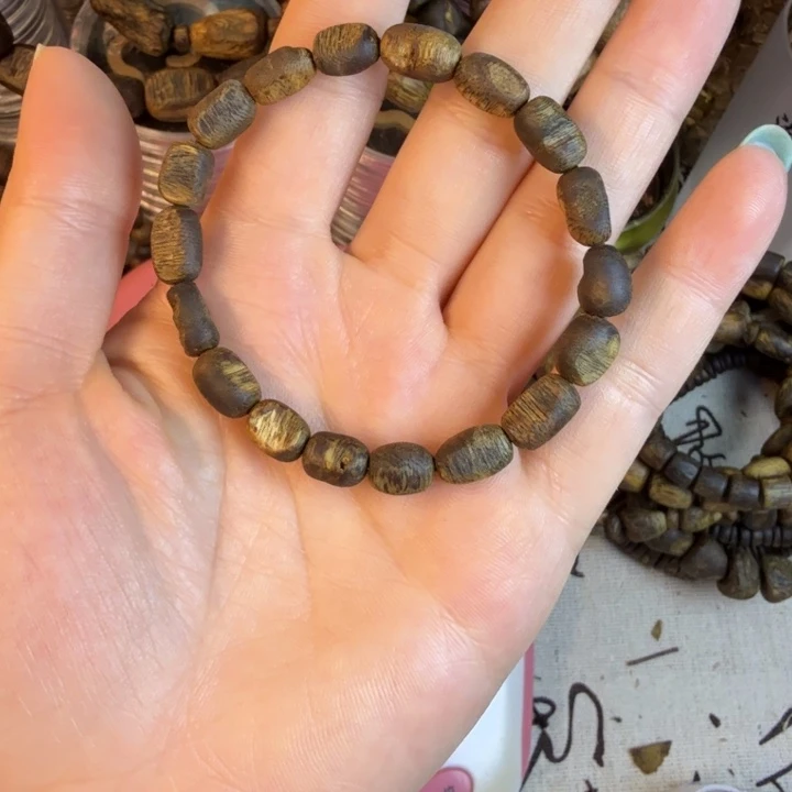 沉香碎屑沉香莺歌绿奇楠07留疤4.1克