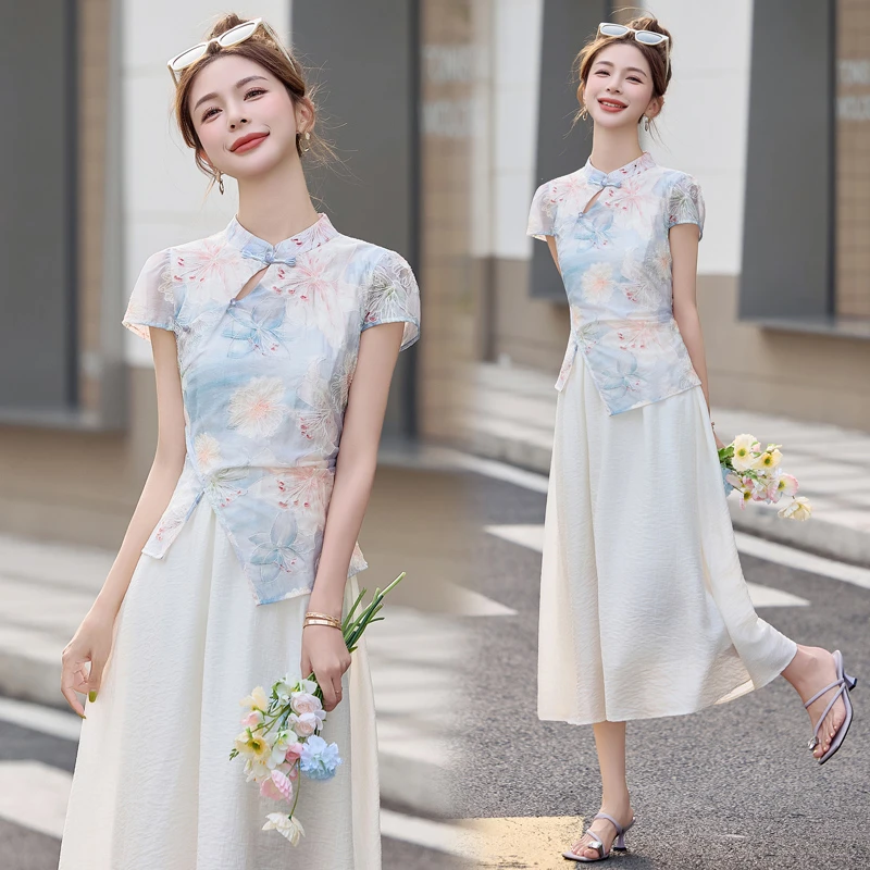 新中式国风刺绣提花连衣裙女2025年夏季新款复古盘扣改良旗袍裙子