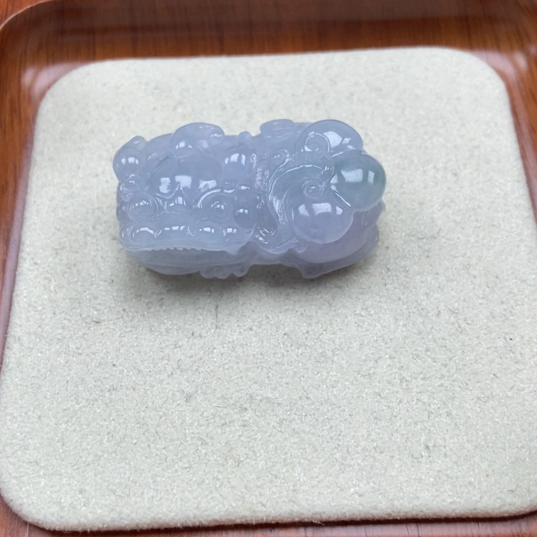 翡翠未镶嵌颈饰霸王貔貅吊坠