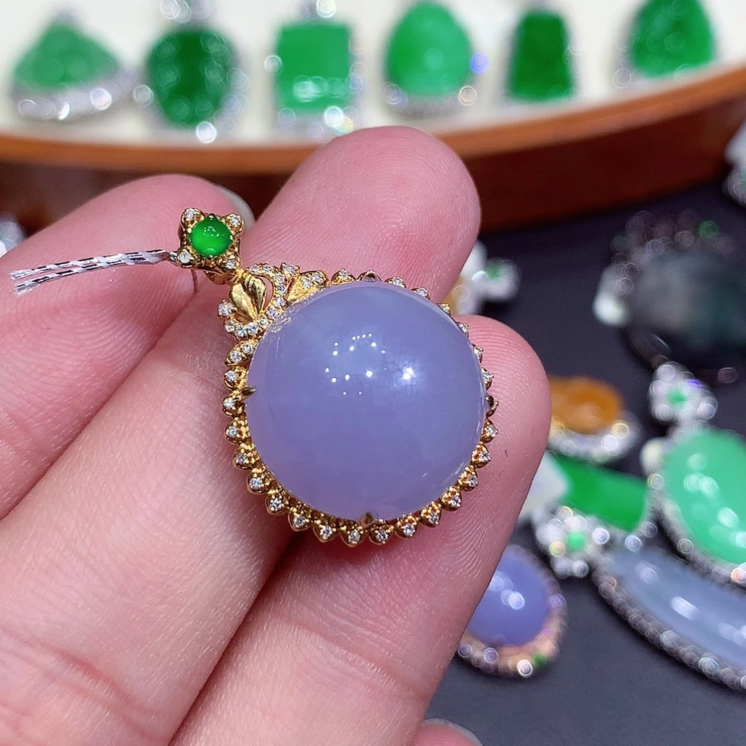 翡翠吊坠(不含链)18K金镶嵌