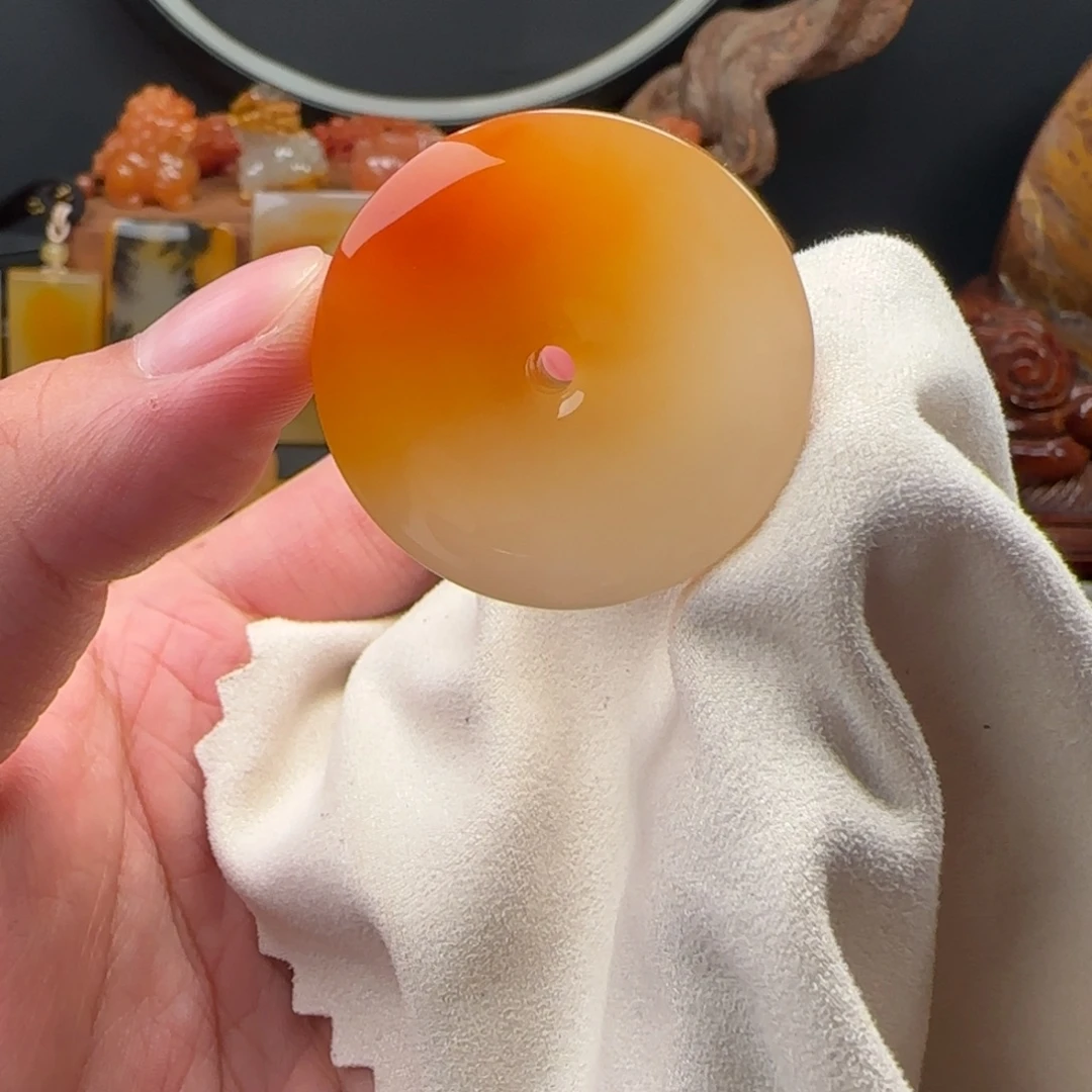 石英质玉（黄龙玉）未镶嵌吊坠(不含链)