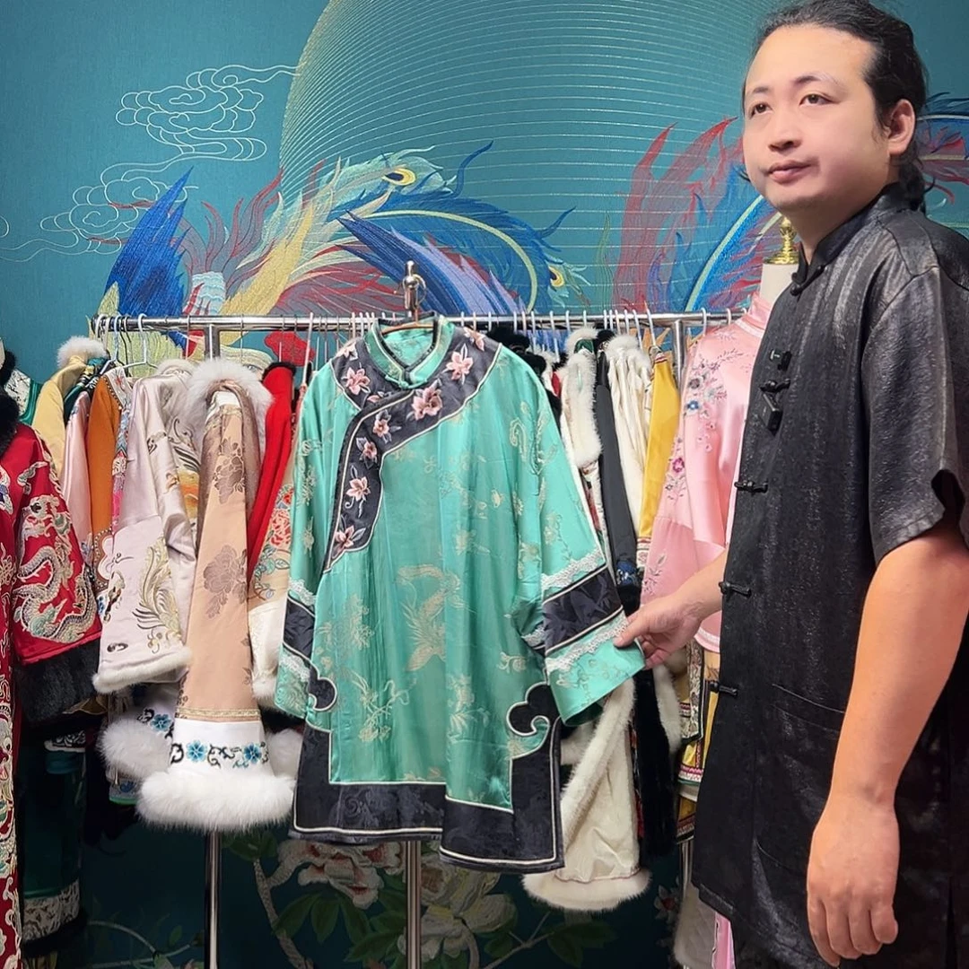 立领斜襟提花新缎凤穿牡丹春夏秋款姐姐服