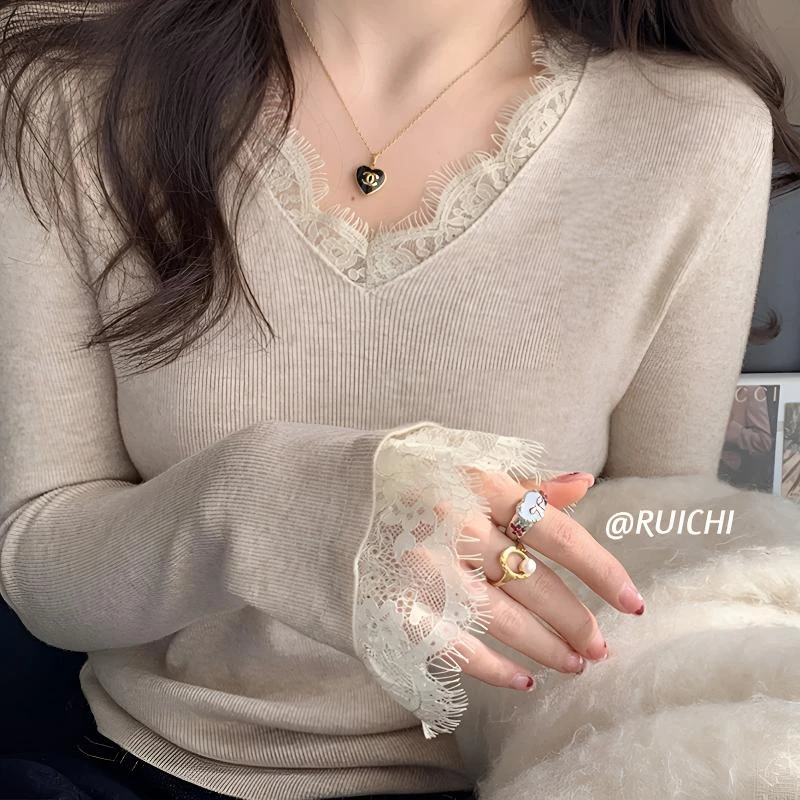 蕾丝打底衫V领拼接2025秋季新款韩版通勤修身显瘦针织衫上衣女