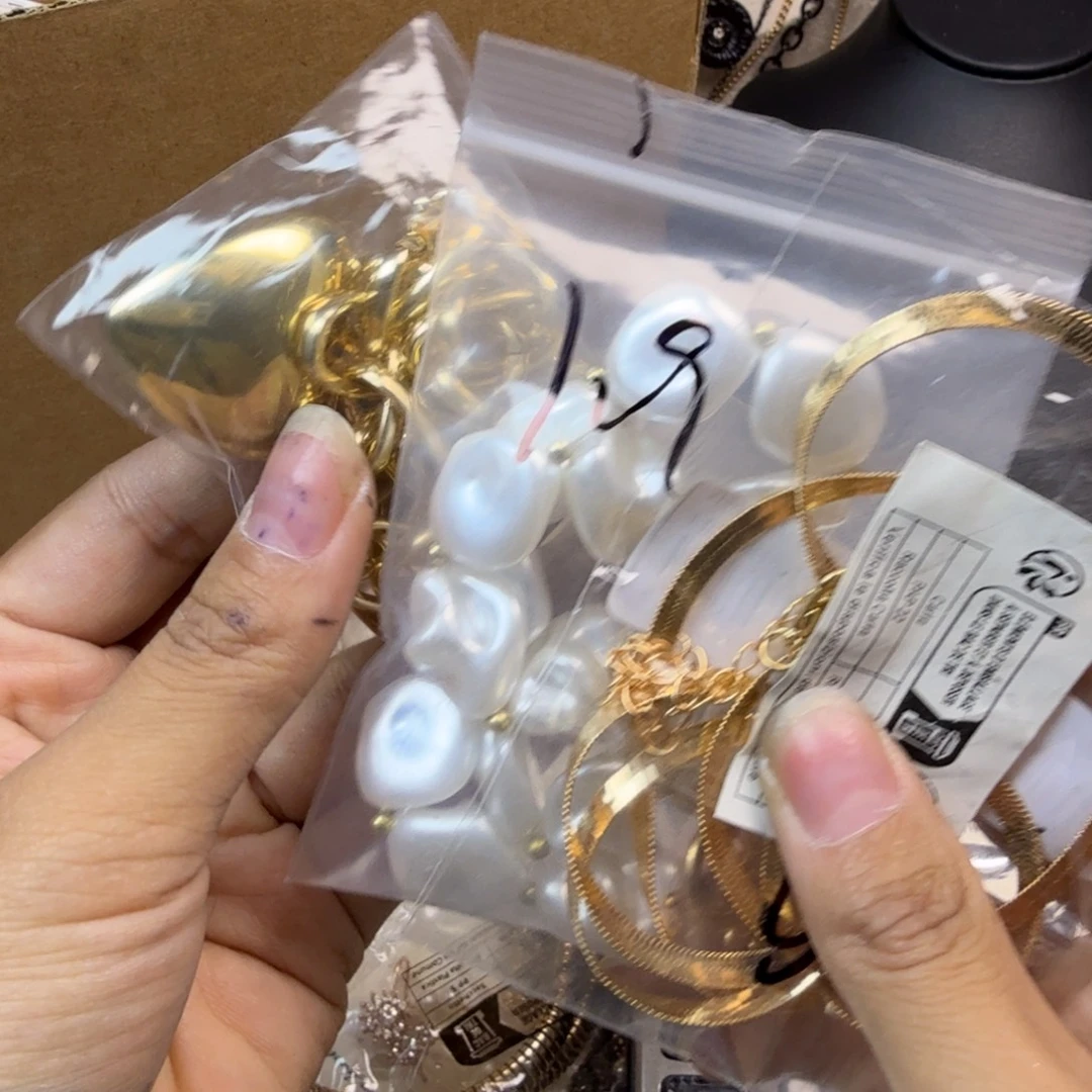 琉璃钛钢合金哈哈哈哈