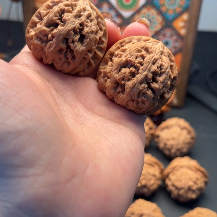 文玩核桃吊坠粗筋39