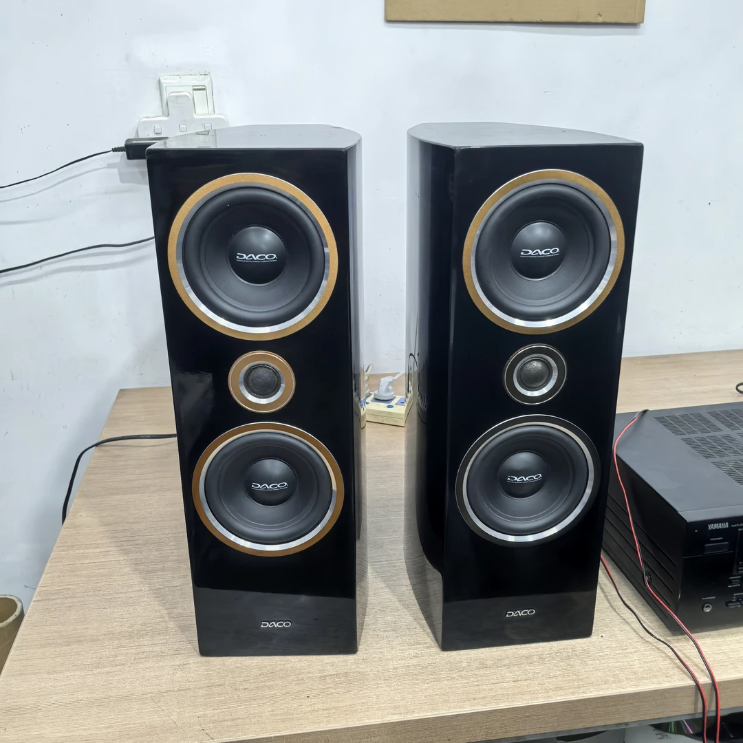 9新  MG音箱，正常使用，邮费自理