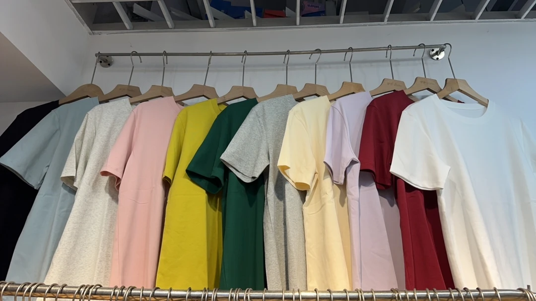 正肩显瘦纯色短袖透气圆领T恤衫