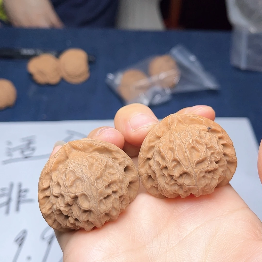 桃核把件23-宫灯核桃41