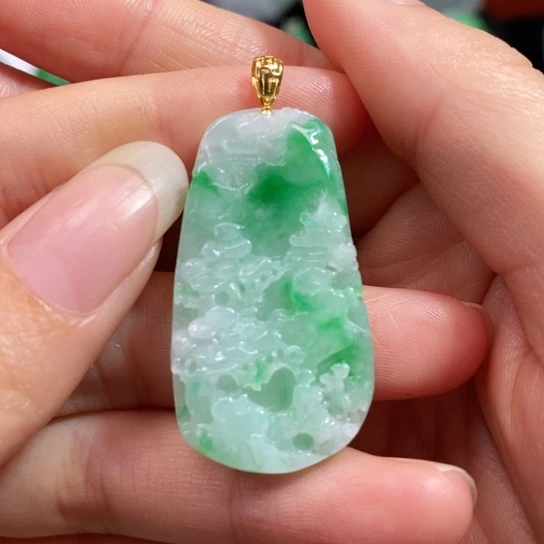 颈饰未镶嵌翡翠吊坠