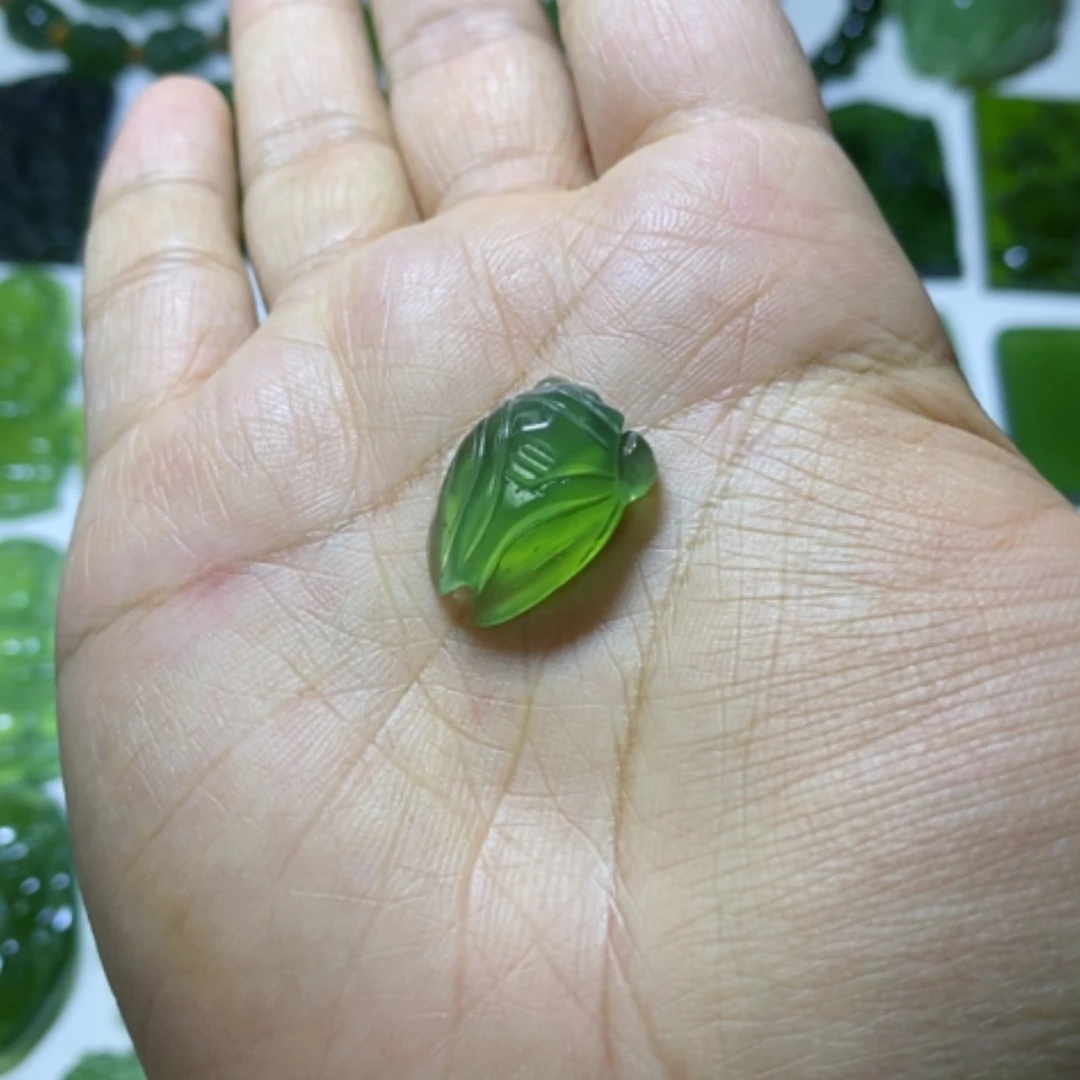 【闪购商品】未镶嵌蛇纹石玉颈饰