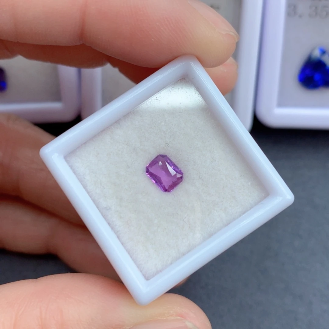 彩色蓝宝石无烧0.52克拉裸石未镶嵌