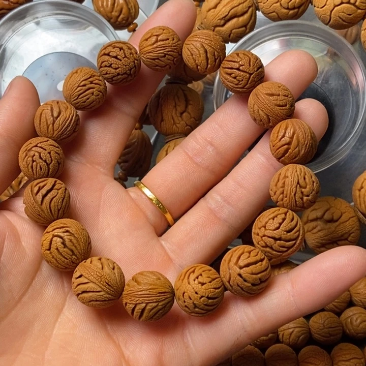 吊坠桃核陕西秦岭山桃核