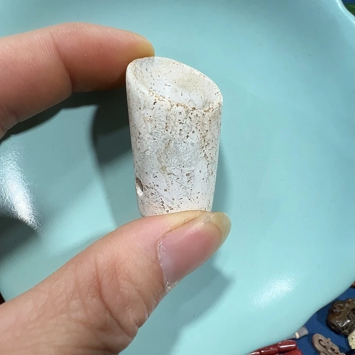 透闪石质玉未镶嵌挂件