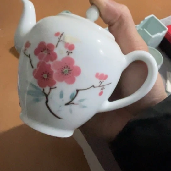 瓷片陶瓷手绘红旗