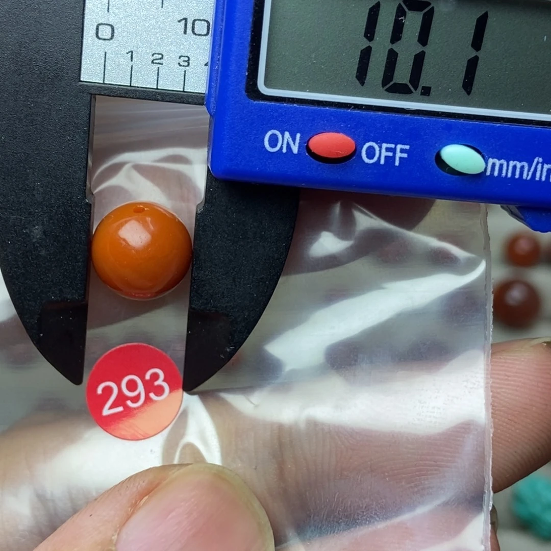 南红玛瑙未镶嵌南红玛瑙有瑕疵