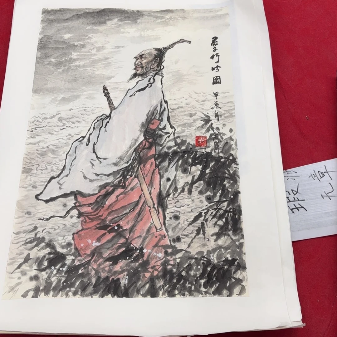 国画花鸟等图案为一体而成