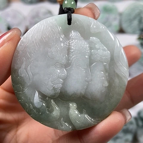 翡翠颈饰未镶嵌佛魔一念福利