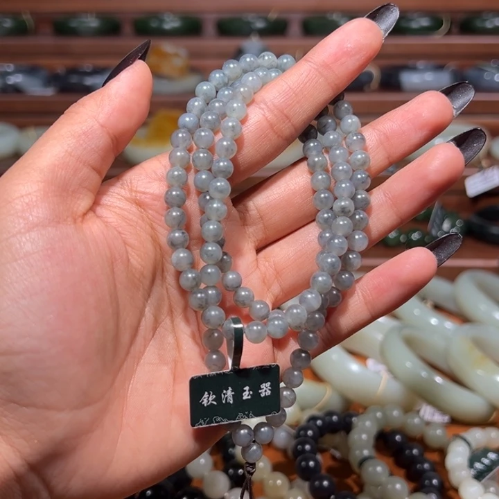 和田玉未镶嵌颈饰散墨青花