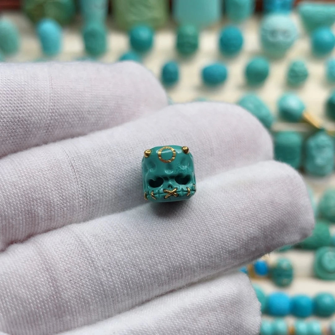 未镶嵌绿松石珠宝奇石