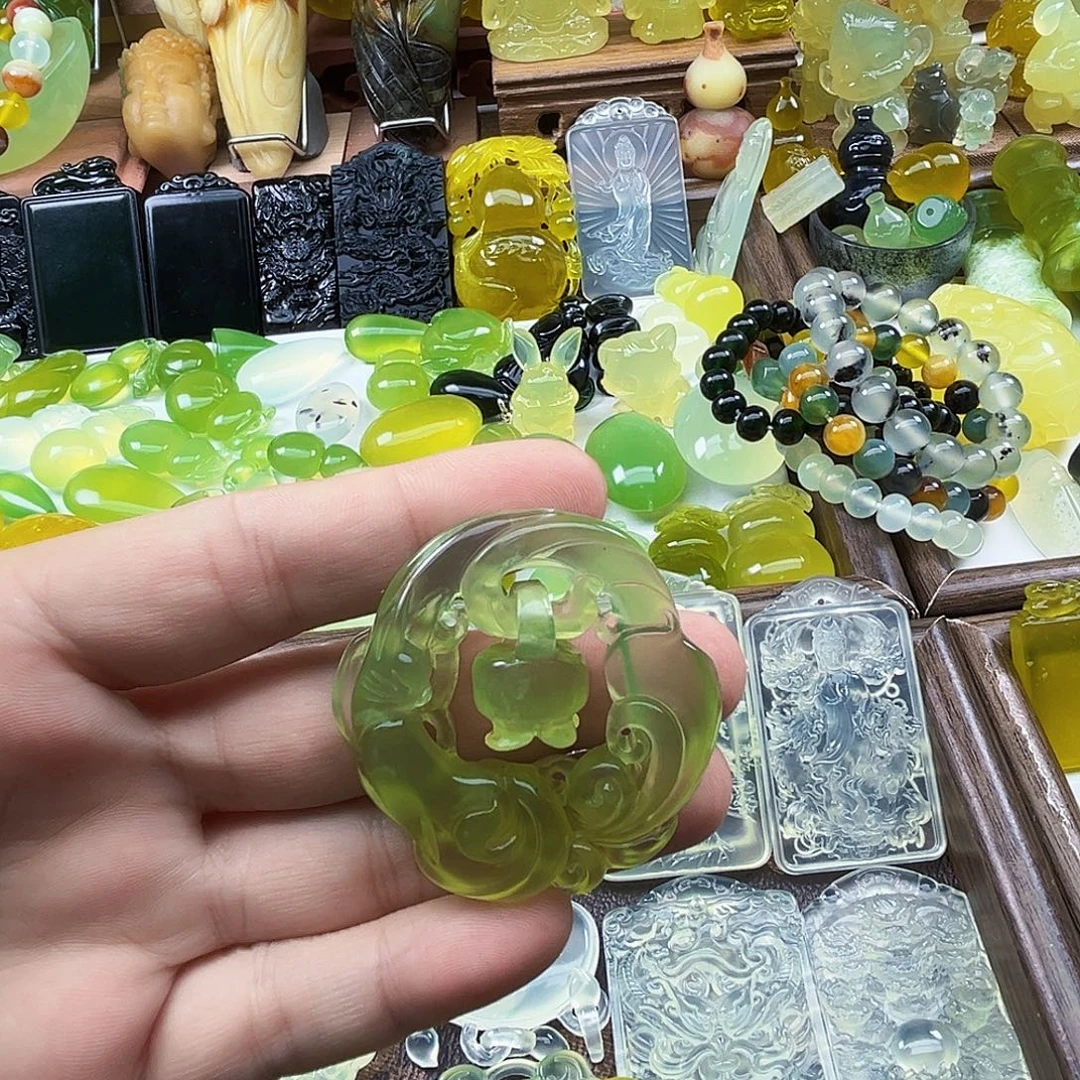 岫玉未镶嵌吊坠(不含链)
