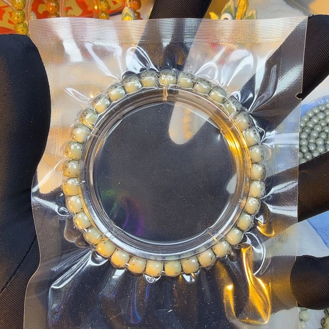 星月菩提手串河豚满绿背