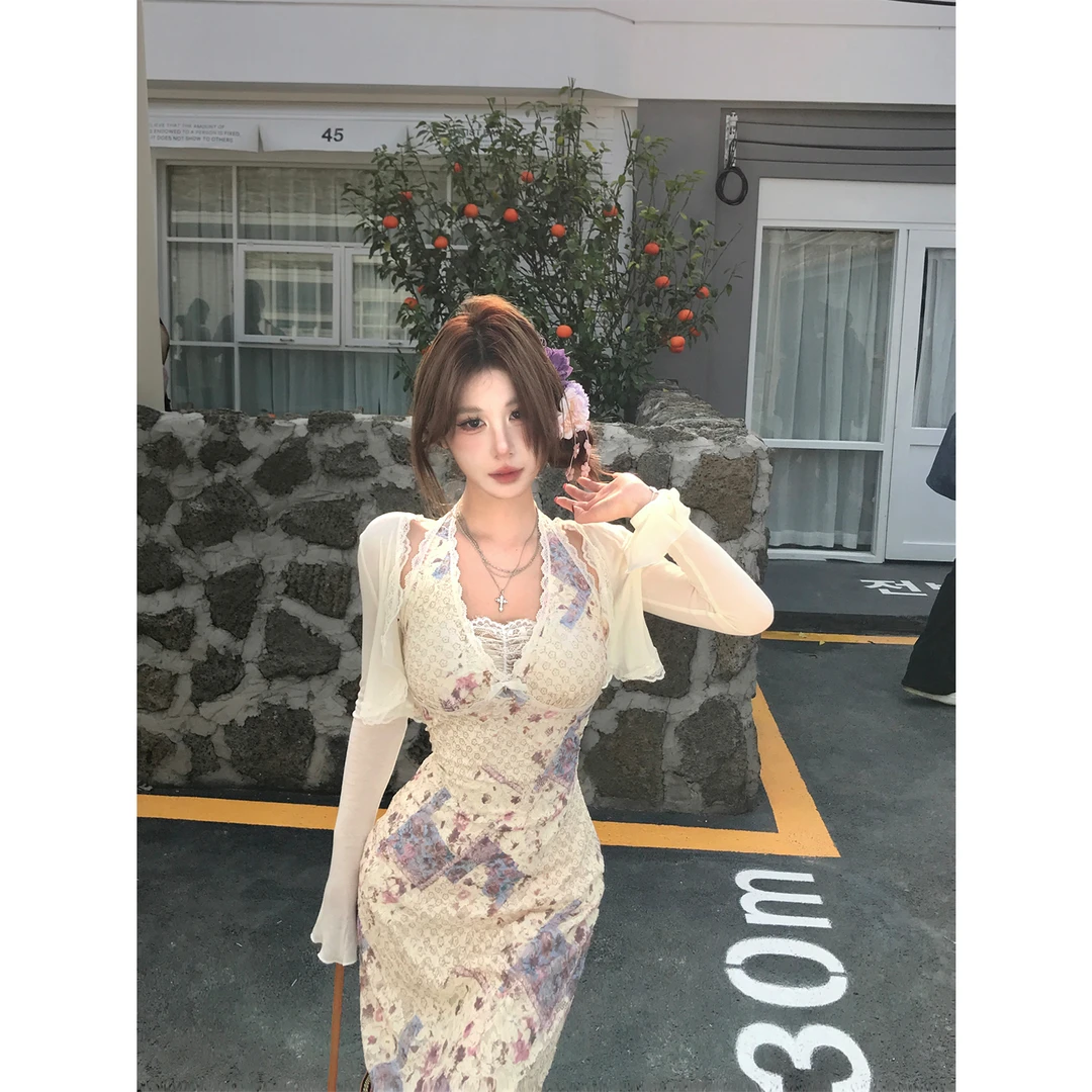 Mejiu蜜九【美背狙击】春夏甜辣碎花修身显瘦气质温柔风吊带连衣裙