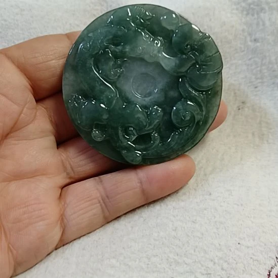 翡翠颈饰未镶嵌用****1