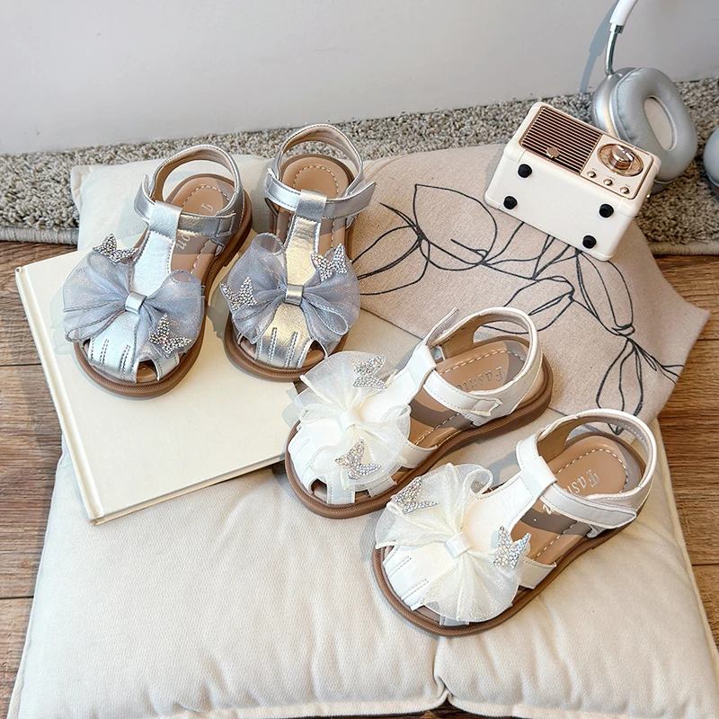 女童时尚软底包头凉鞋2025年夏季新款中大童欧纱蝴蝶结水钻公主鞋