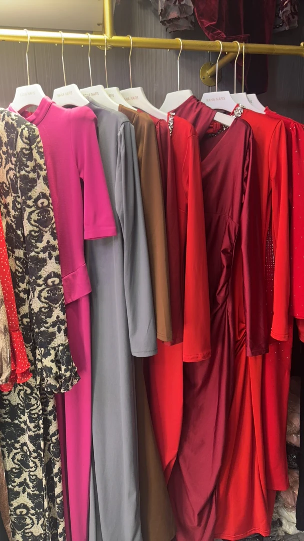 特价款连衣裙套装