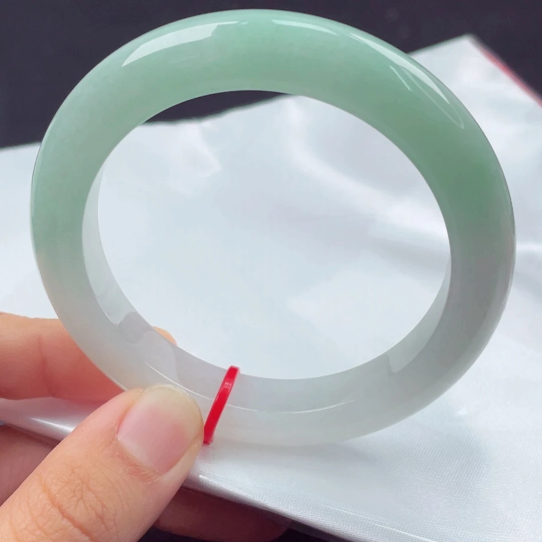 翡翠未镶嵌手镯55圈